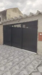 Casa com 2 Quartos para alugar, 68m² no , 