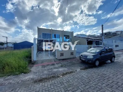 Casa com 2 Quartos para alugar, 77m² no Sertão do Maruim, São José