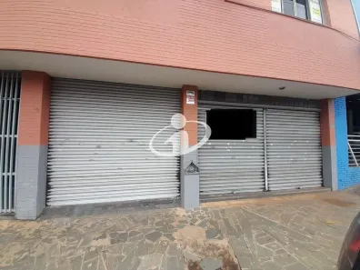 Sala Comercial para alugar, 250m² no Brasil, Uberlândia