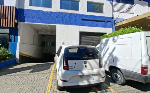 Prédio Comercial com 10 Quartos para alugar, 848m² no Vila Pompéia, São Paulo