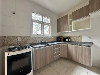 Apartamento com 2 Quartos para alugar, 67m² no Camaquã, Porto Alegre