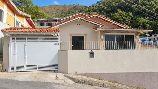 Casa com 4 Quartos à venda, 270m² no Corrêas, Petrópolis
