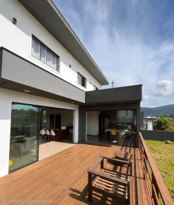 Casa de Condomínio com 5 Quartos para alugar, 375m² no São João do Rio Vermelho, Florianópolis