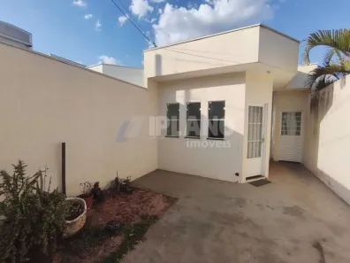 Casa com 2 Quartos para alugar, 58m² no Cidade Aracy, São Carlos