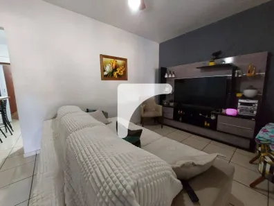 Casa com 3 Quartos à venda, 68m² no Conjunto Café, Londrina