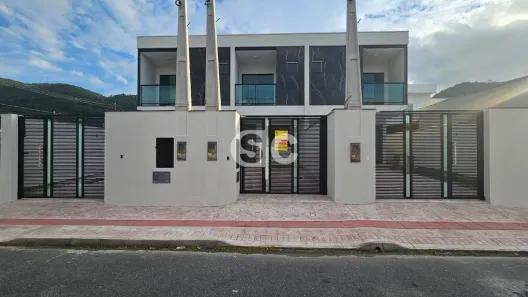 Sobrado com 3 Quartos à venda, 94m² no Rio Pequeno, Camboriú