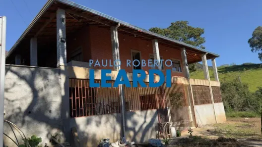 Fazenda/Sítio com 2 Quartos à venda, 200m² no Laranjeiras de Caldas, Caldas