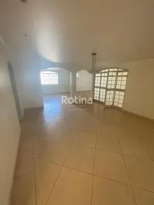 Casa com 4 Quartos à venda, 380m² no Bom Jesus, Uberlândia
