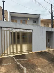 Casa com 3 Quartos para alugar, 140m² no Loteamento Chamonix, Londrina