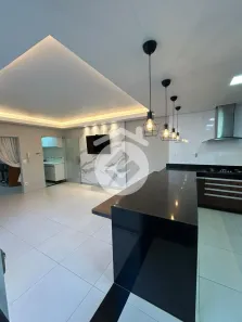 Casa de Condomínio com 5 Quartos para alugar, 160m² no Jardim Sul, Uberlândia