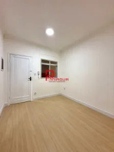 Kitnet com 1 Quarto à venda, 32m² no Guilhermina, Praia Grande