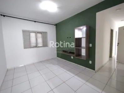 Apartamento com 3 Quartos para alugar, 100m² no Centro, Uberlândia