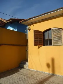Casa com 2 Quartos para alugar, 120m² no Jardim Monte Kemel, São Paulo
