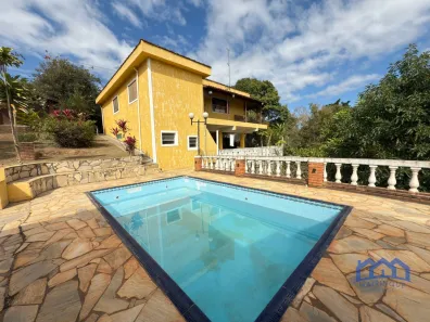 Fazenda/Sítio com 6 Quartos à venda, 1300m² no , Mairinque