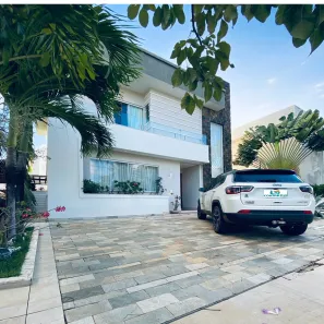 Casa de Condomínio com 3 Quartos à venda, 240m² no Marivan, Aracaju