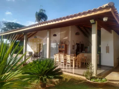 Fazenda/Sítio com 3 Quartos à venda, 250m² no Centro, Rifaina