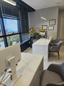 Sala Comercial para alugar, 126m² no Centro, Florianópolis