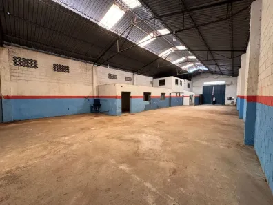 Galpão/Depósito/Armazém para alugar, 400m² no Industrial, Contagem