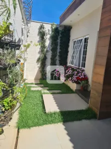 Casa com 4 Quartos à venda, 240m² no Santa Rosa, Uberlândia
