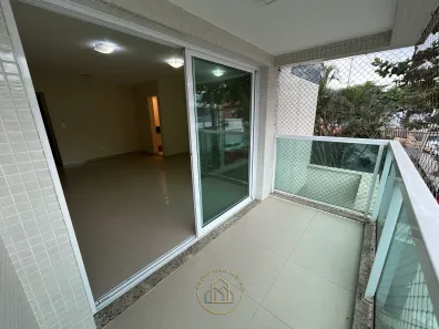 Apartamento com 3 Quartos para alugar, 125m² no Praia Campista, Macaé