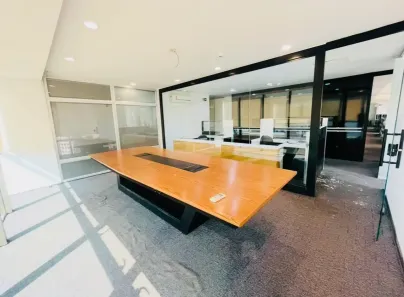 Sala Comercial para alugar, 240m² no Vila Olímpia, São Paulo