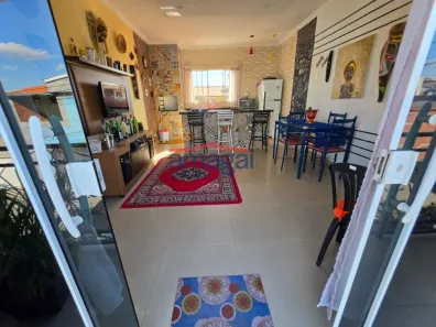 Sobrado com 4 Quartos à venda, 162m² no Primeiro de Maio, Jacareí