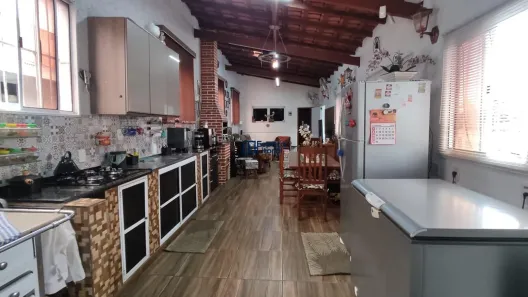 Sobrado com 3 Quartos à venda, 244m² no Vila Portal das Flores, Caraguatatuba