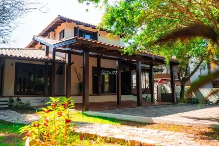 Casa com 4 Quartos para alugar, 300m² no Rio Tavares, Florianópolis
