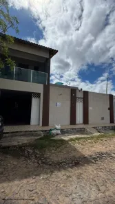 Casa com 4 Quartos para alugar, 200m² no Tiradentes, Juazeiro do Norte