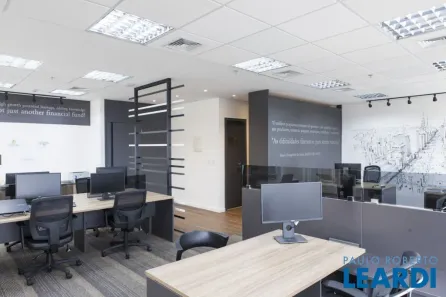 Sala Comercial à venda, 232m² no Consolação, São Paulo