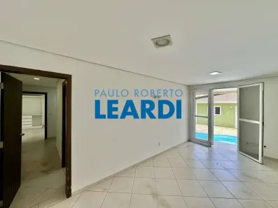 Casa com 8 Quartos à venda, 445m² no Granja Viana, Cotia
