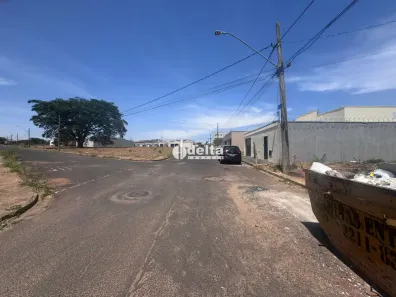 Lote/Terreno à venda, 250m² no Santa Rosa, Uberlândia