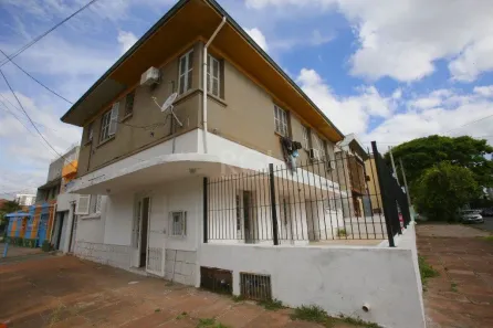 Prédio Comercial com 2 Quartos à venda, 201m² no São Geraldo, Porto Alegre