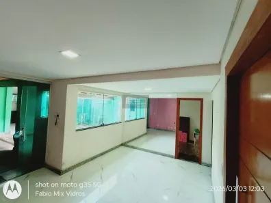 Casa com 3 Quartos à venda, 90m² no Carajás, Contagem