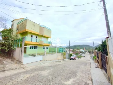 Sobrado com 10 Quartos à venda, 500m² no Glória, Joinville