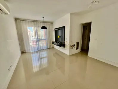 Apartamento com 3 Quartos para alugar, 78m² no Parque Residencial Aquarius, São José dos Campos