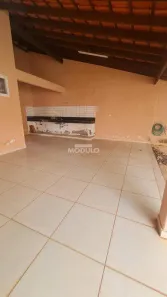 Casa com 3 Quartos à venda, 210m² no Umuarama, Uberlândia