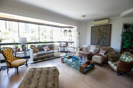 Apartamento com 3 Quartos à venda, 220m² no Vila Suzana, São Paulo