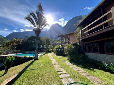 Casa de Condomínio com 7 Quartos para venda ou aluguel, 1000m² no Araras, Petrópolis