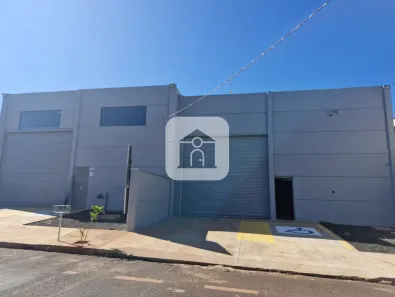Galpão/Depósito/Armazém para alugar, 340m² no Jardim Brasília, Uberlândia