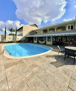 Sobrado com 5 Quartos à venda, 687m² no Zona 05, Maringá
