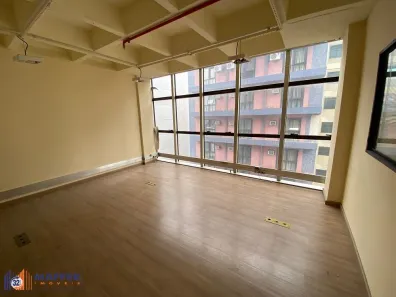 Sala Comercial à venda, 280m² no Centro Histórico, Porto Alegre
