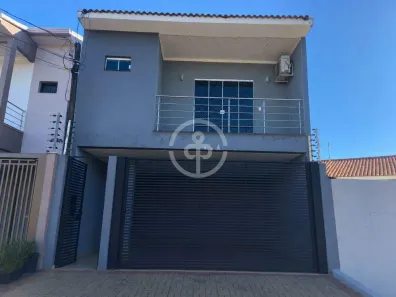 Sobrado com 2 Quartos para alugar, 153m² no Cancelli, Cascavel