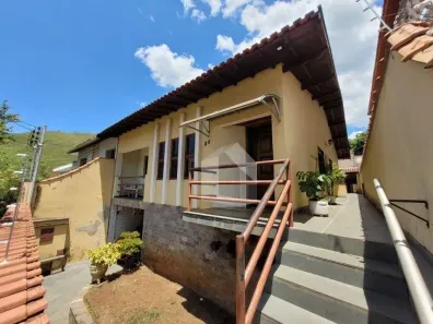 Casa com 3 Quartos à venda, 159m² no Jardim Centenário, Poços de Caldas