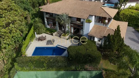 Casa de Condomínio com 3 Quartos à venda, 601m² no América, Joinville