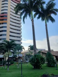 Apartamento com 3 Quartos para alugar, 135m² no Lagoa Nova, Natal