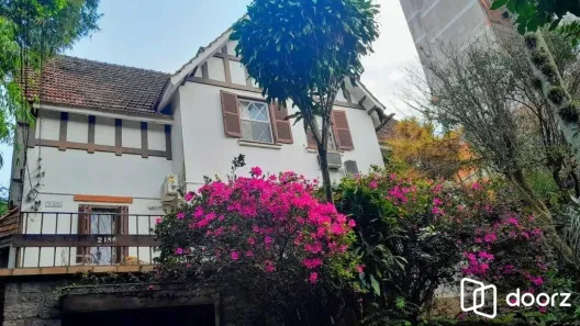 Casa com 6 Quartos à venda, 570m² no Rio Branco, Porto Alegre