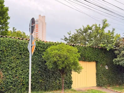 Casa com 3 Quartos para alugar, 170m² no Jardim América, Goiânia
