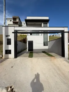 Casa com 3 Quartos para alugar, 153m² no Villas do Jaguari, Santana de Parnaíba