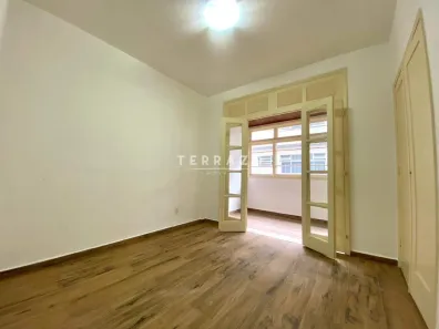 Apartamento com 2 Quartos para alugar, 45m² no Alto, Teresópolis